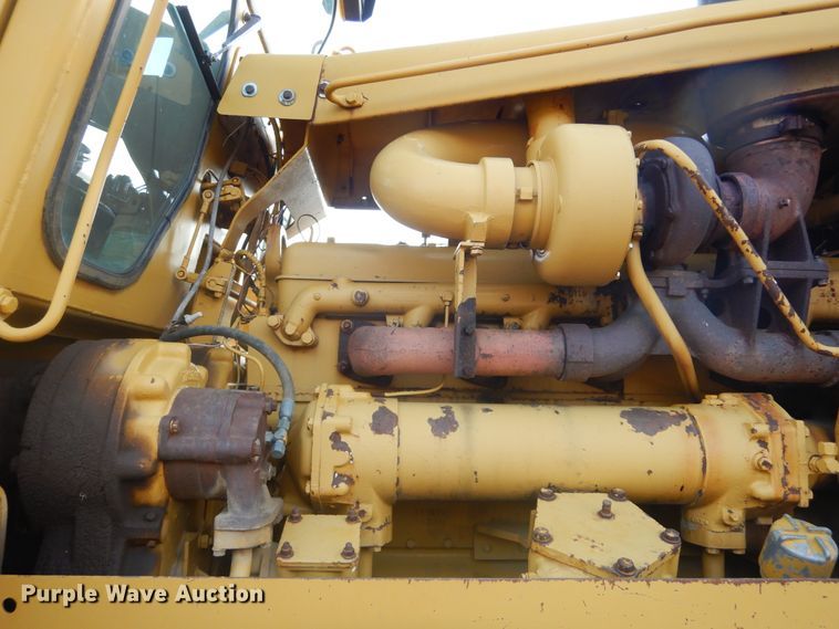 image for item MX9899 1975 Caterpillar D9H  dozer