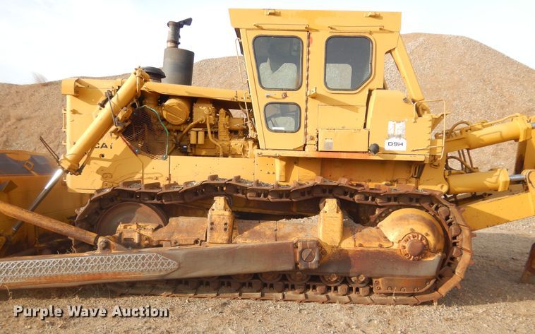 image for item MX9899 1975 Caterpillar D9H  dozer