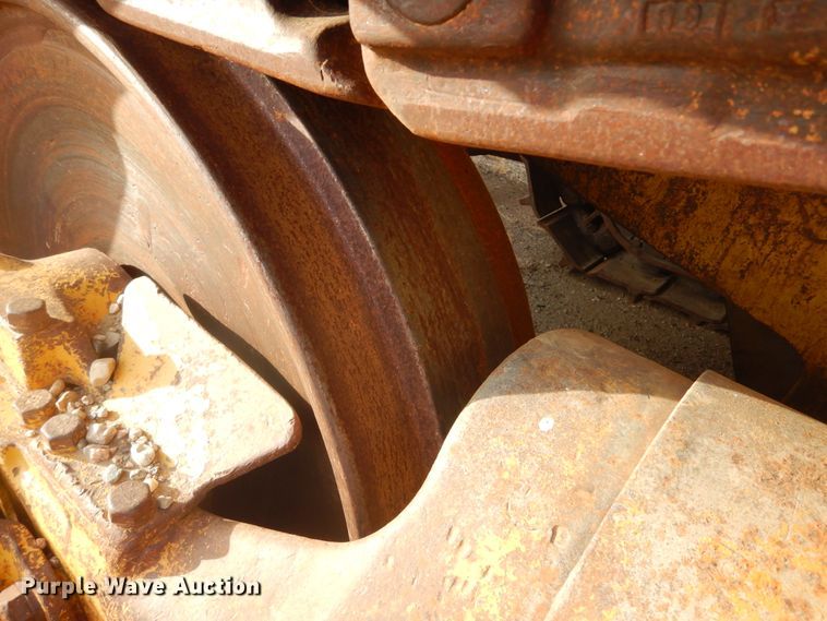 image for item MX9899 1975 Caterpillar D9H  dozer