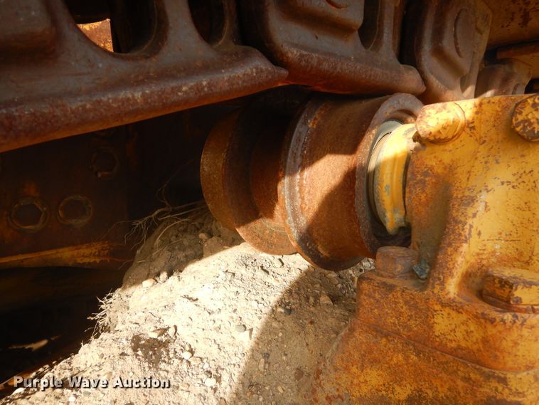image for item MX9899 1975 Caterpillar D9H  dozer