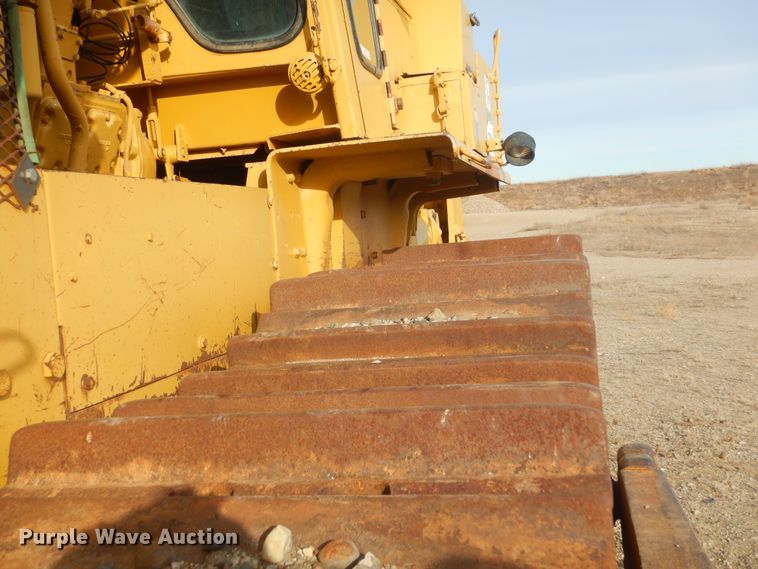 image for item MX9899 1975 Caterpillar D9H  dozer