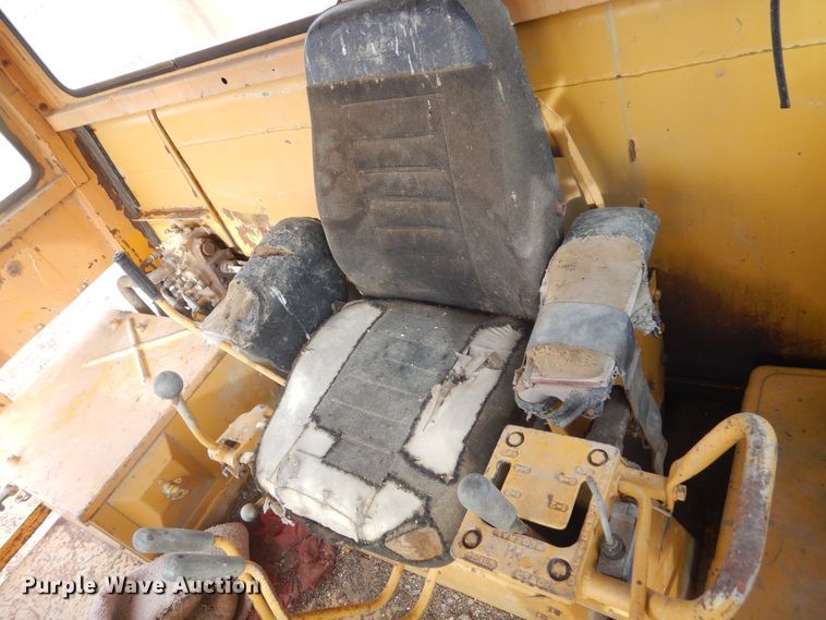 image for item MX9900 Dresser TD-25  dozer