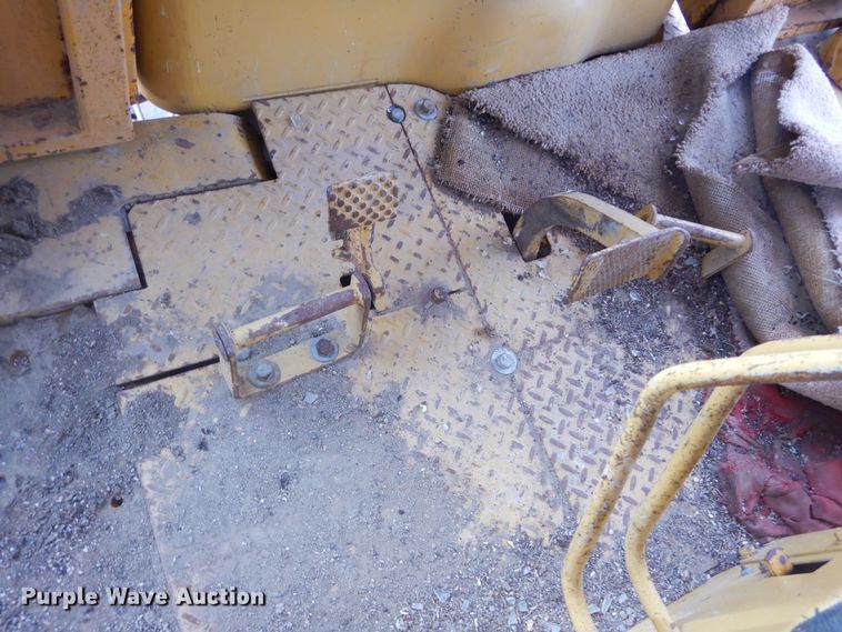 image for item MX9900 Dresser TD-25  dozer