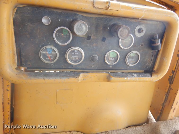 image for item MX9900 Dresser TD-25  dozer