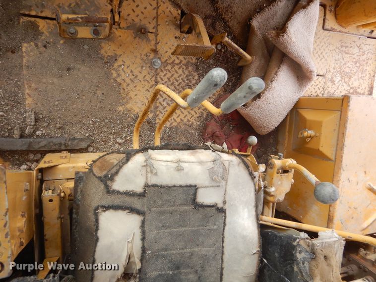 image for item MX9900 Dresser TD-25  dozer