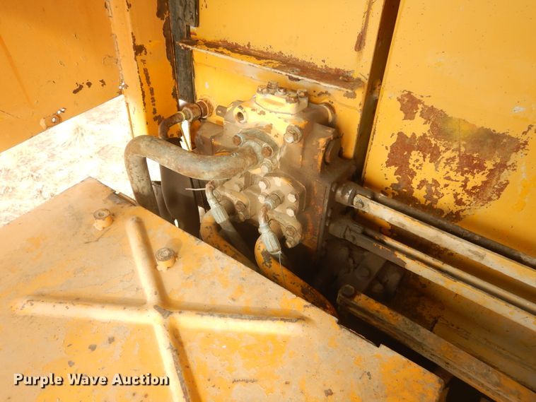 image for item MX9900 Dresser TD-25  dozer