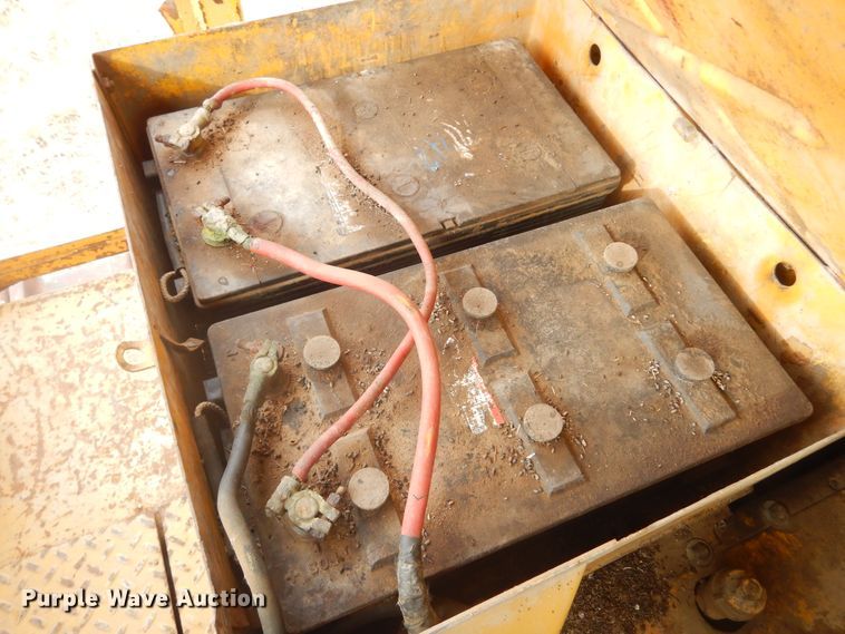 image for item MX9900 Dresser TD-25  dozer