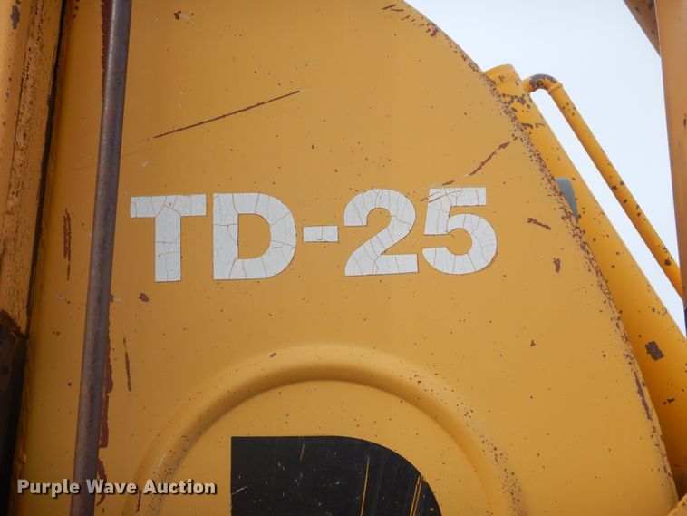 image for item MX9900 Dresser TD-25  dozer