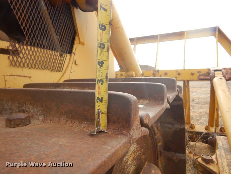 image for item MX9900 Dresser TD-25  dozer