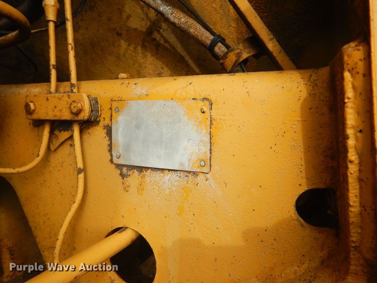 image for item MX9900 Dresser TD-25  dozer