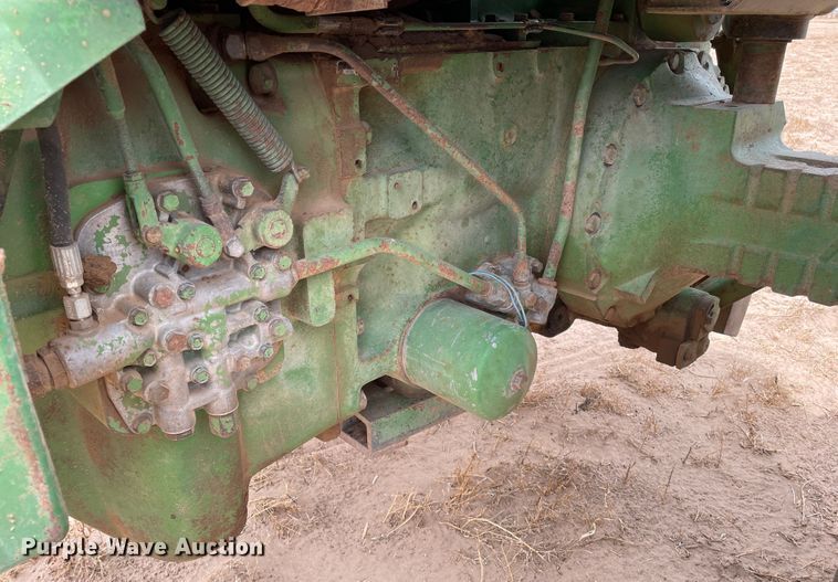 image for item DJ5131 1982 John Deere 4640  tractor