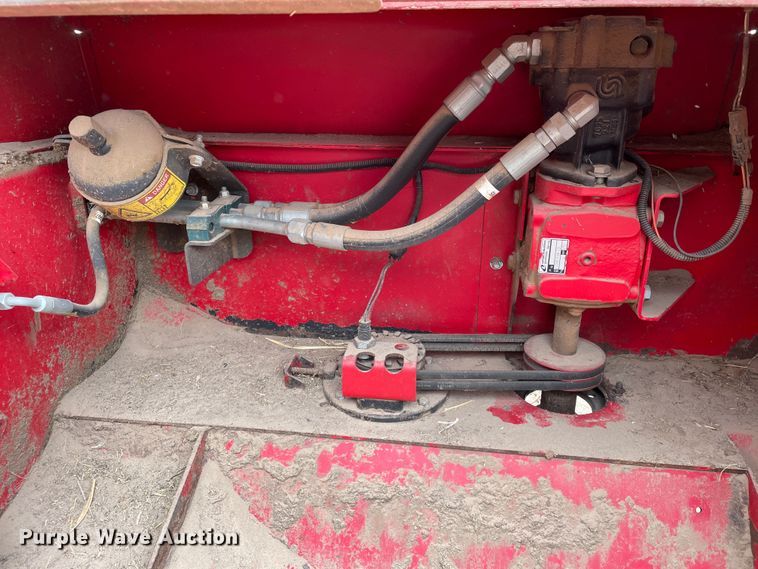 image for item DJ5133 2014 Massey Ferguson WR9760  windrower