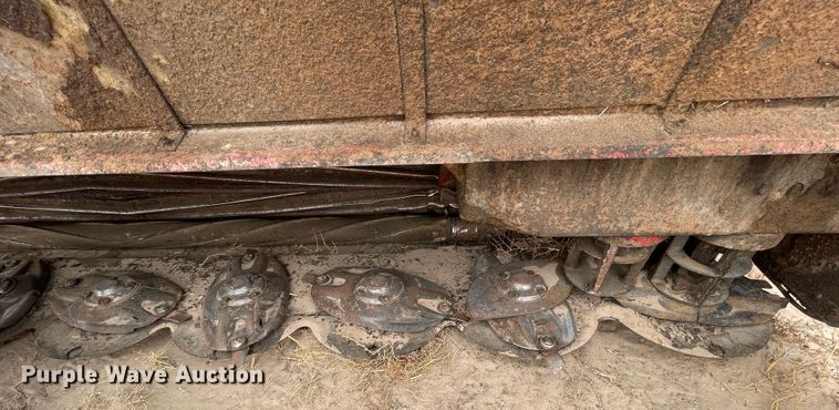 image for item DJ5133 2014 Massey Ferguson WR9760  windrower