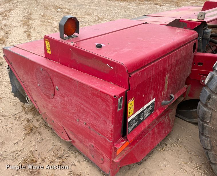 image for item DJ5133 2014 Massey Ferguson WR9760  windrower