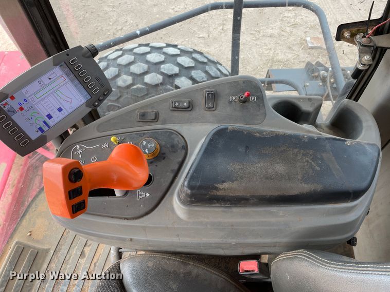 image for item DJ5133 2014 Massey Ferguson WR9760  windrower