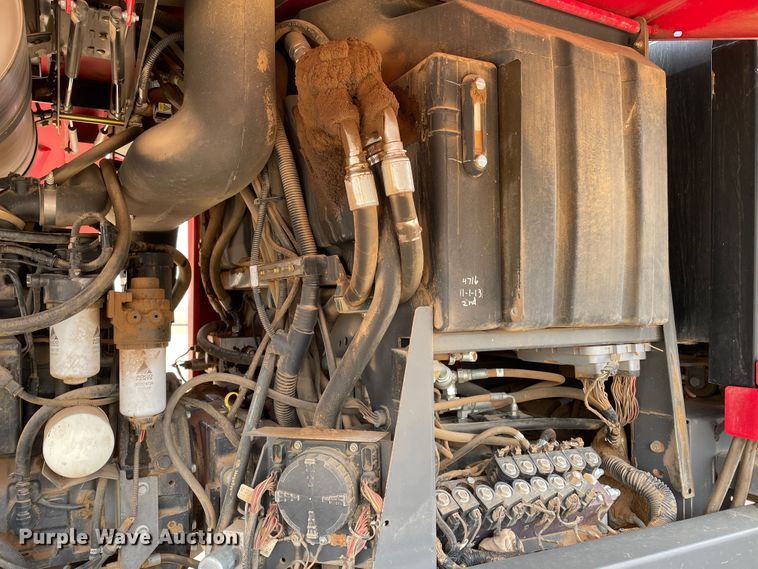 image for item DJ5133 2014 Massey Ferguson WR9760  windrower