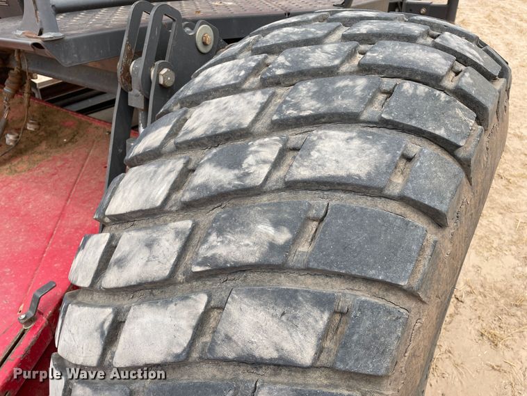 image for item DJ5133 2014 Massey Ferguson WR9760  windrower