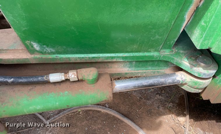 image for item DJ5134 1993 John Deere 8870  4WD tractor