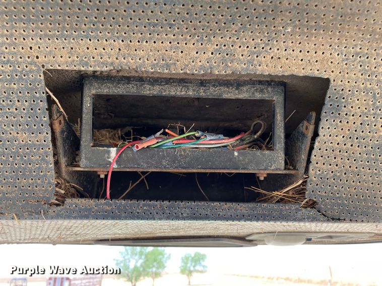 image for item DJ5134 1993 John Deere 8870  4WD tractor