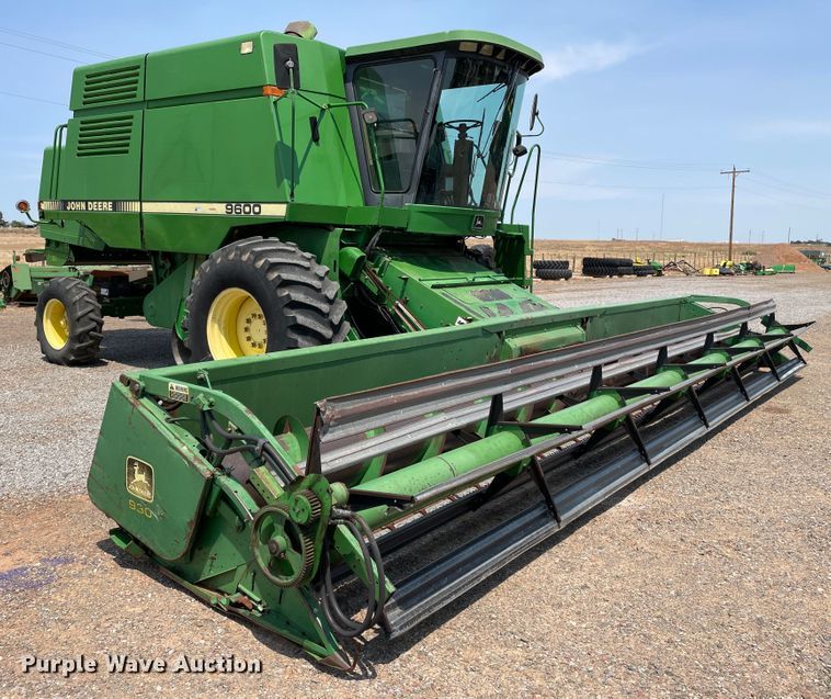 image for item DJ5157 1991 John Deere 9600  combine