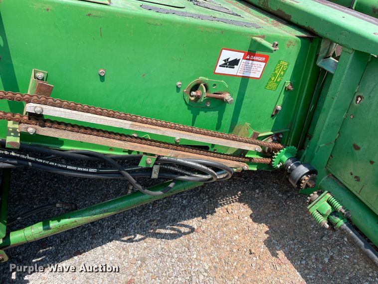image for item DJ5157 1991 John Deere 9600  combine