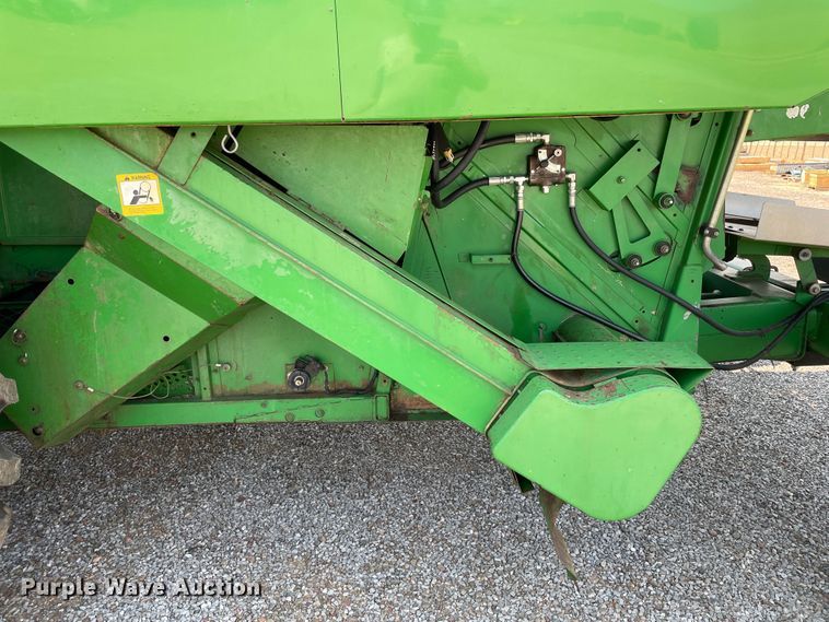 image for item DJ5157 1991 John Deere 9600  combine