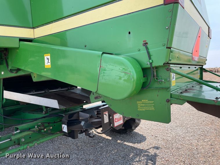 image for item DJ5157 1991 John Deere 9600  combine