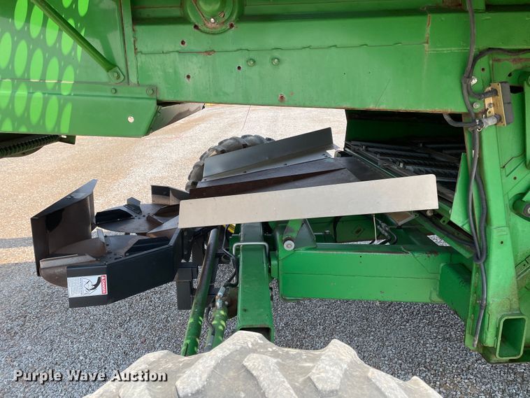 image for item DJ5157 1991 John Deere 9600  combine