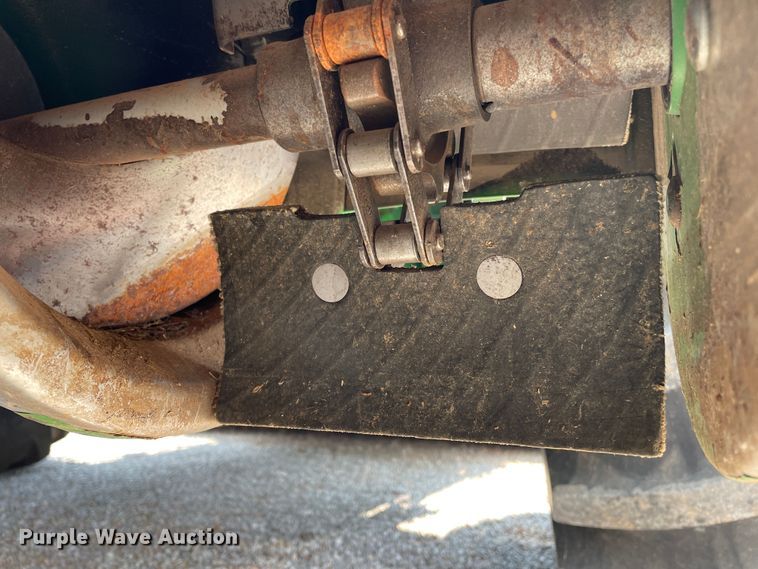 image for item DJ5157 1991 John Deere 9600  combine