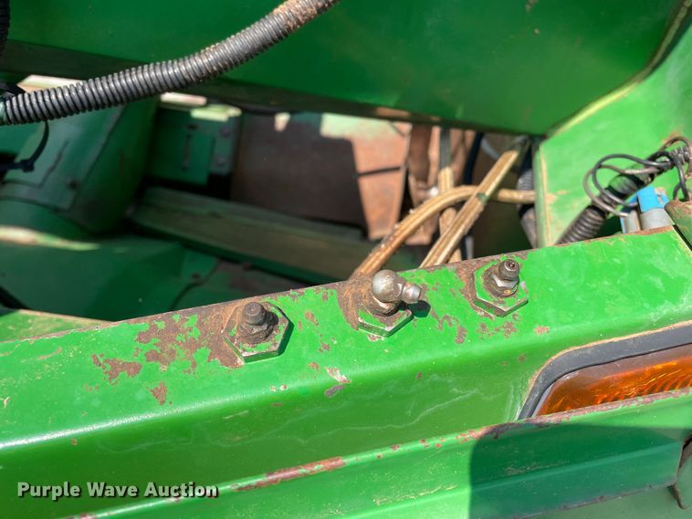 image for item DJ5157 1991 John Deere 9600  combine