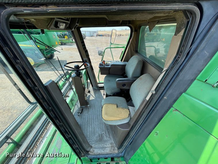 image for item DJ5157 1991 John Deere 9600  combine