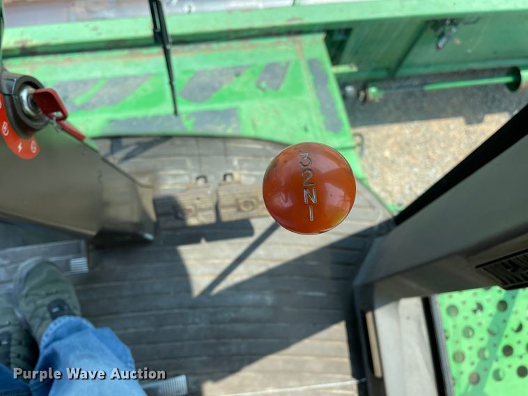 image for item DJ5157 1991 John Deere 9600  combine