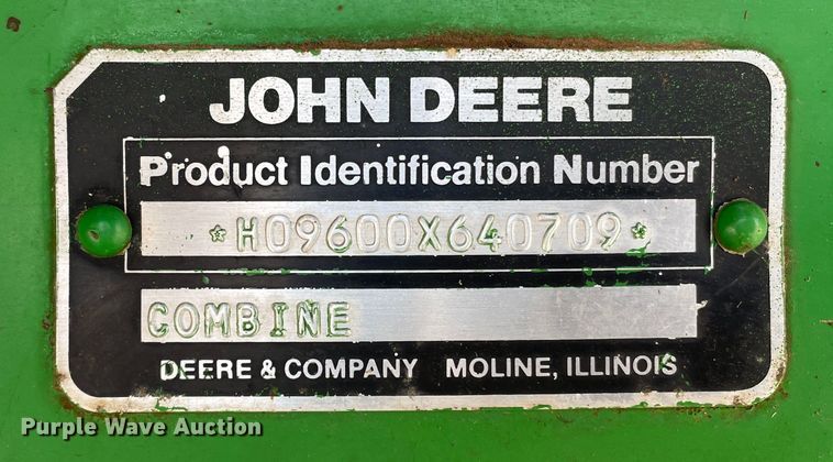 image for item DJ5157 1991 John Deere 9600  combine