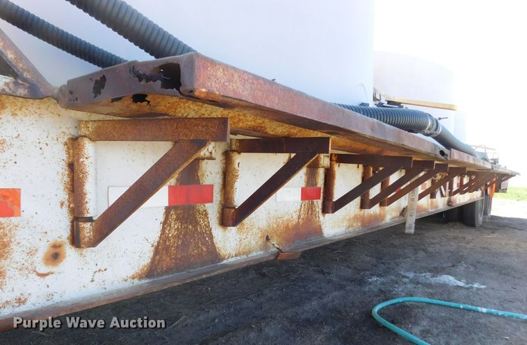 image for item DJ7649 1979 Trail-Eze 5542-1320  drop deck equipment trailer