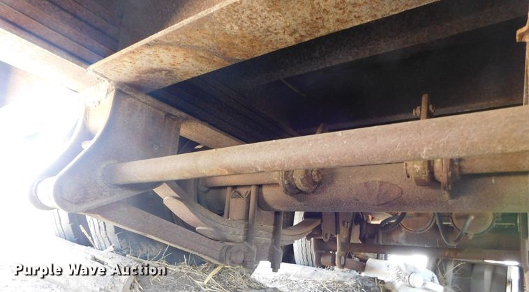 image for item DJ7649 1979 Trail-Eze 5542-1320  drop deck equipment trailer