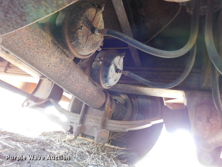 image for item DJ7649 1979 Trail-Eze 5542-1320  drop deck equipment trailer