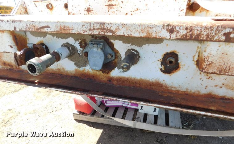 image for item DJ7649 1979 Trail-Eze 5542-1320  drop deck equipment trailer