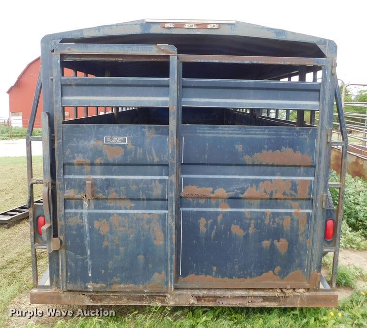 image for item DJ7662 1992 Titan  livestock trailer