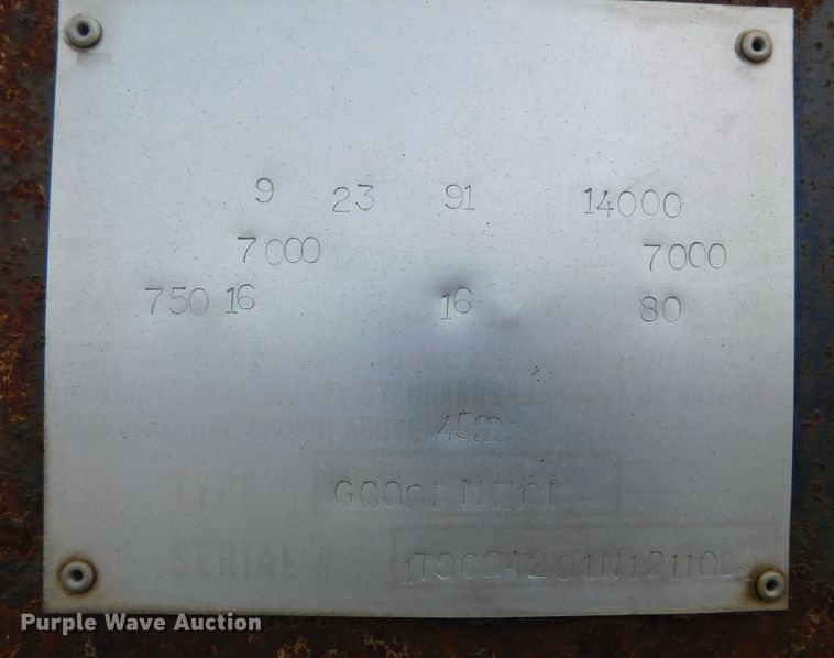 image for item DJ7662 1992 Titan  livestock trailer