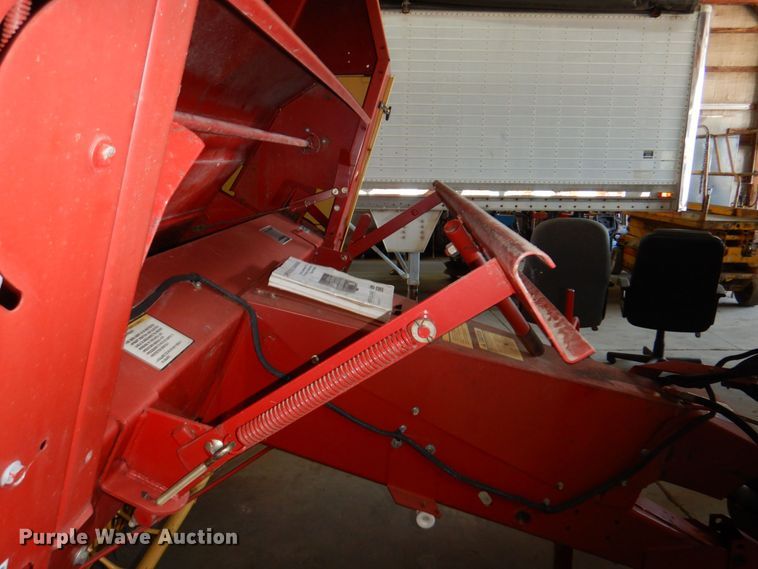 image for item DK0489 New Holland 855  round baler