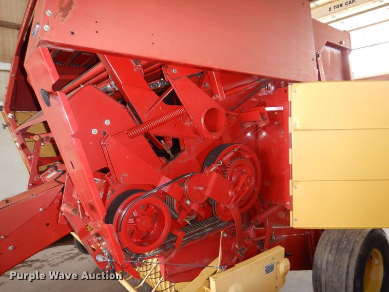 image for item DK0489 New Holland 855  round baler