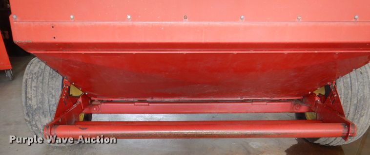 image for item DK0489 New Holland 855  round baler