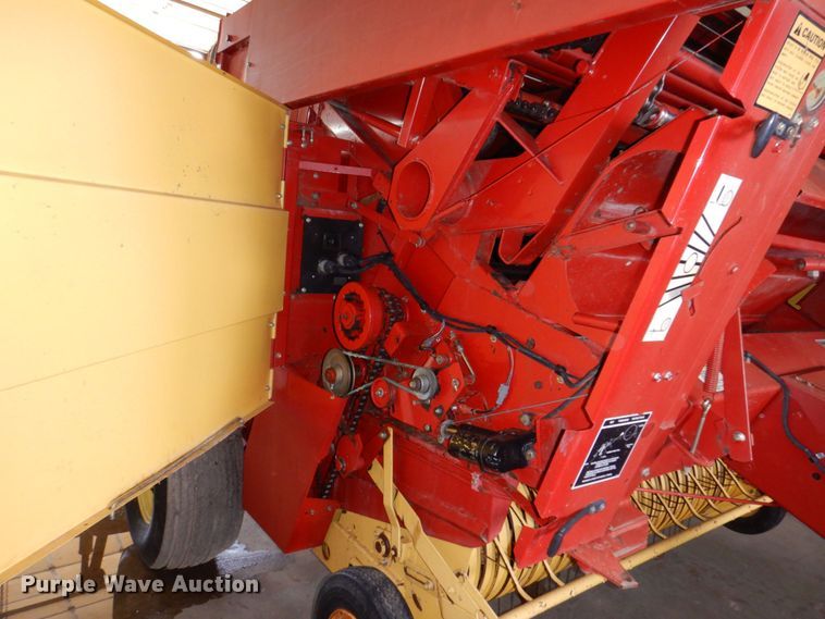 image for item DK0489 New Holland 855  round baler