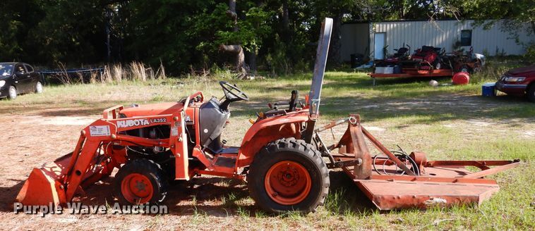image for item DK8280 Kubota B2410 MFWD tractor