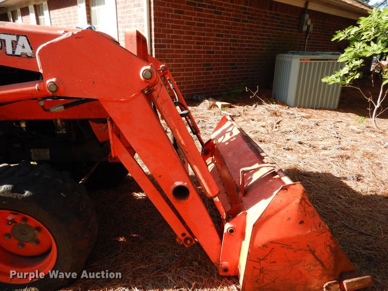 image for item DK8280 Kubota B2410 MFWD tractor