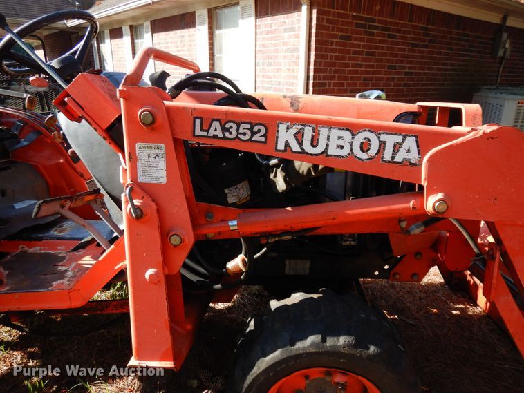 image for item DK8280 Kubota B2410 MFWD tractor