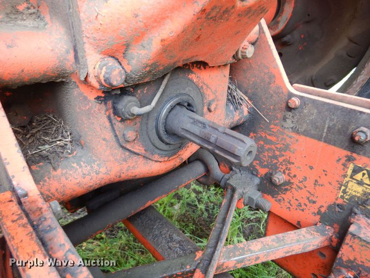 image for item DN0325 Case 2090  tractor