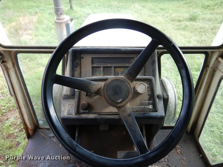 image for item DN0325 Case 2090  tractor