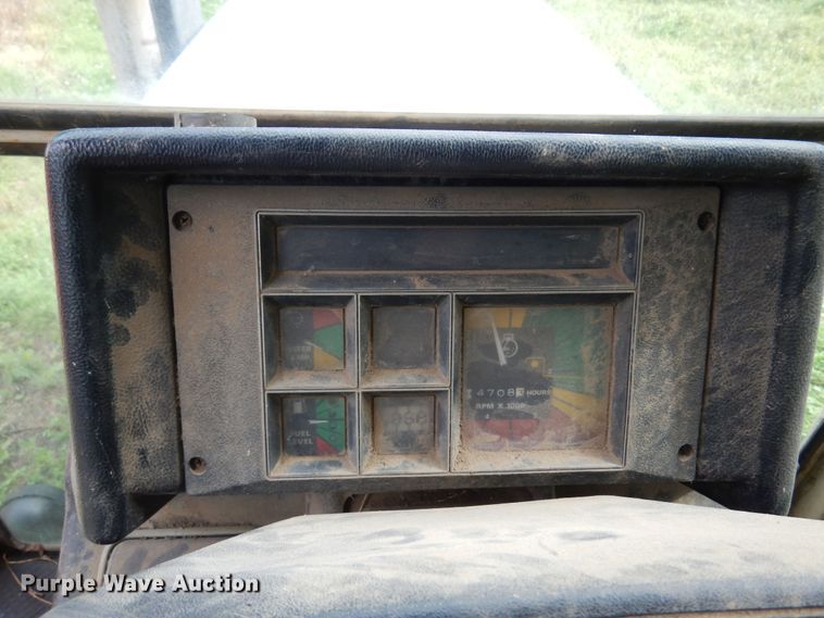 image for item DN0325 Case 2090  tractor