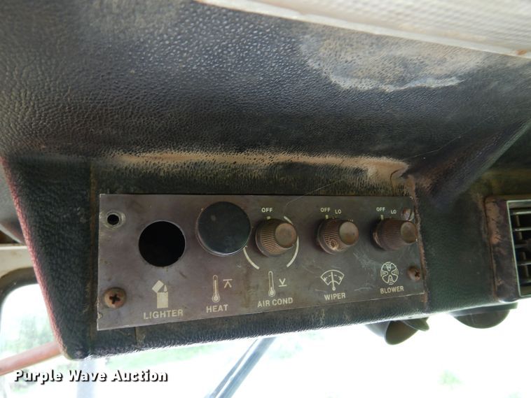 image for item DN0325 Case 2090  tractor